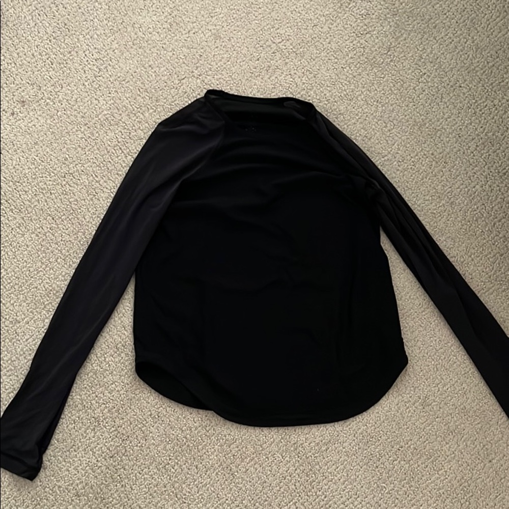 Lululemon workout shirt